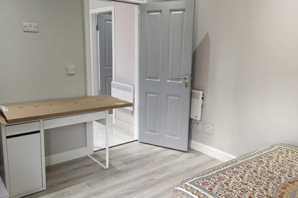 Studio With Private Kitchen دبلن المظهر الخارجي الصورة