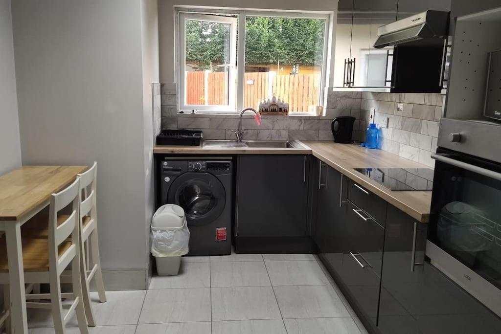 Studio With Private Kitchen دبلن المظهر الخارجي الصورة